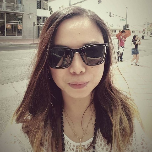 Meet your Posher, Rowe - Picture 1 of 1